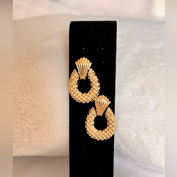 Anointed Beauty Boutique Jewelry - Unique Gold Textured Teardrop Earrings Pineapple